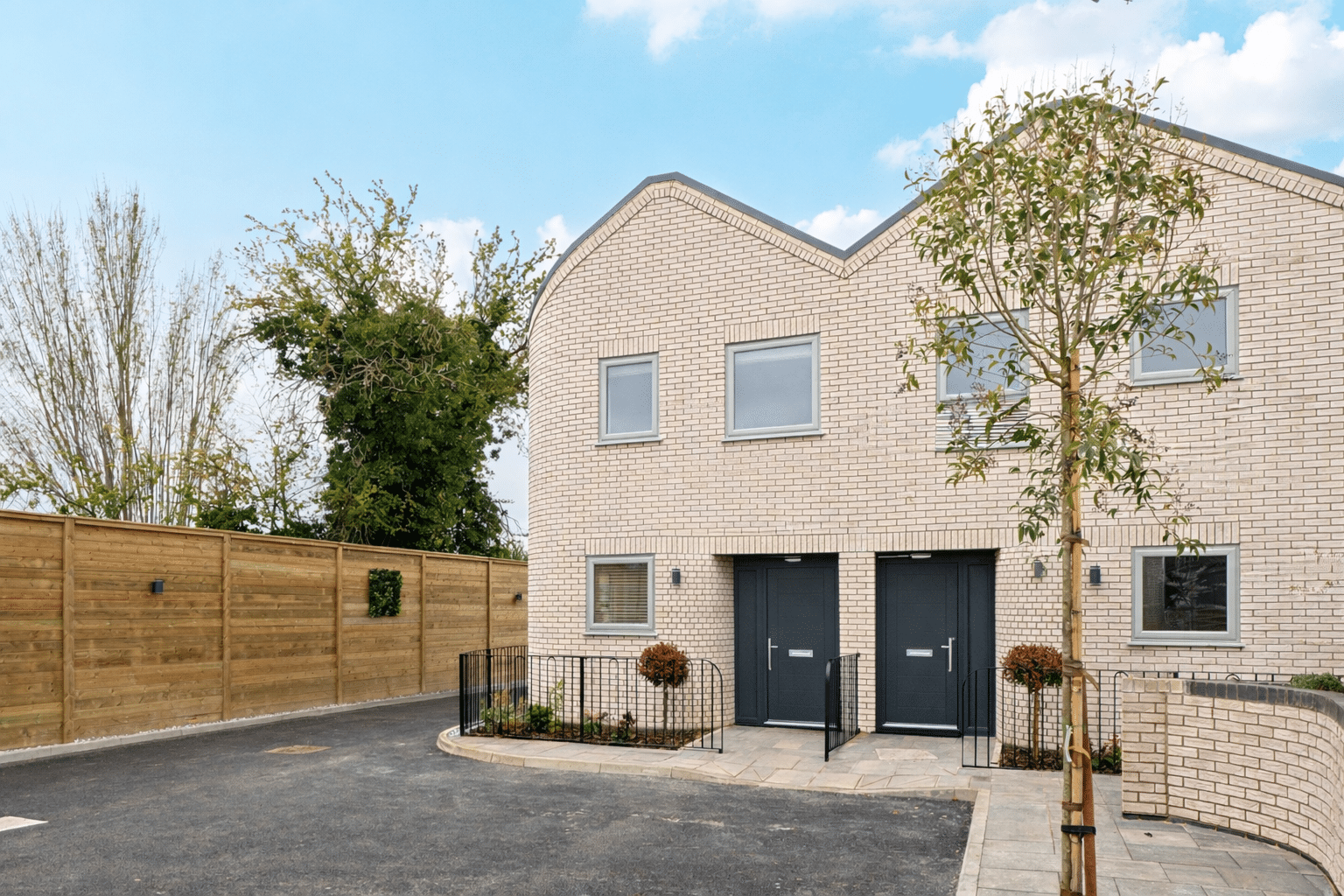 Rothbury Gardens Isleworth TW7 5JG