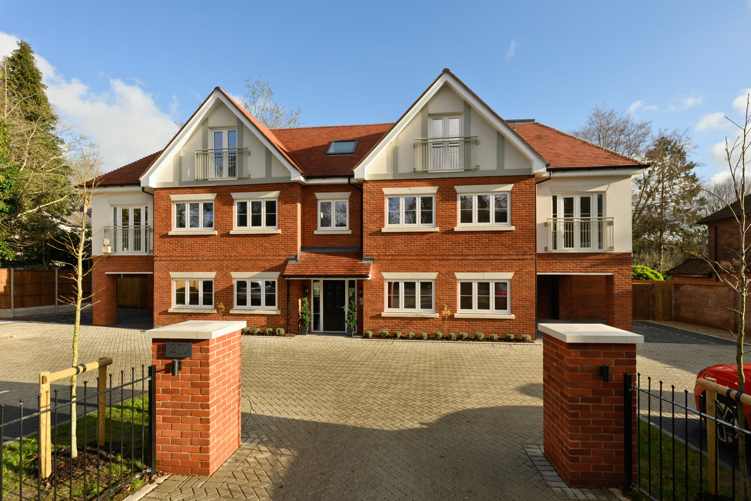 Brooklands Road, Weybridge KT13 0QX